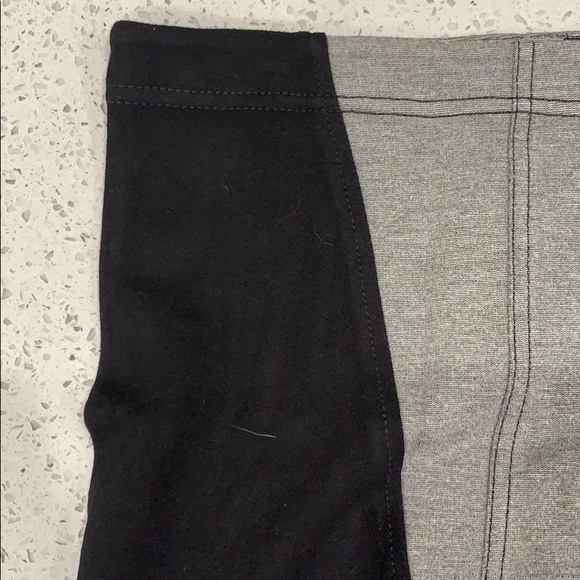 Geometrical Mini Skirt - Picture 2 of 3